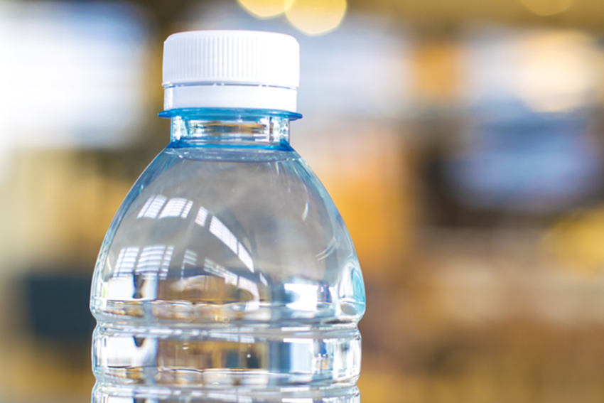 Bắt đầu từ hôm nay, bạn sẽ không thể mang chai nước bằng nhựa đến sân bay Quốc tế San Francisco - 3