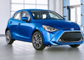 Toyota Yaris 2020 Hatchback có thiết kế giống Mazda2, giá từ 18.705 USD - 1