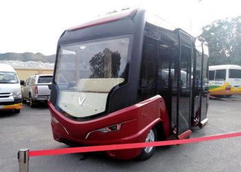 Lộ diện xe bus gắn logo Vinfast với thiết kế hiện đại như phim viễn tưởng - 1