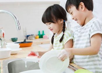 Dạy con biết giá trị của lao động và đồng tiền - 4