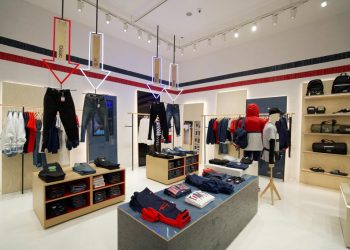 Khai trương cửa hàng thời trang Tommy Jeans tại Việt Nam - 1