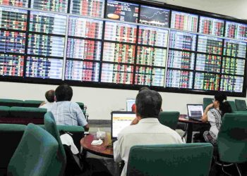 Mở ra cơ hội cho VN-Index chạm mốc 1.000 điểm - 2