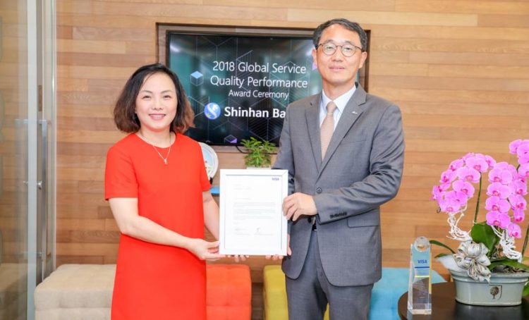 Ngân hàng Shinhan Việt nam nhận giải thưởng “Dịch vụ chất lượng toàn cầu 2018”