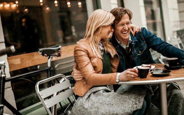 Nghệ thuật hẹn hò sau tuổi 50 - 1