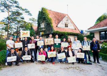 "Phố bên đồi" biến Dốc Nhà Làng thành không gian nghệ thuật công cộng - 1