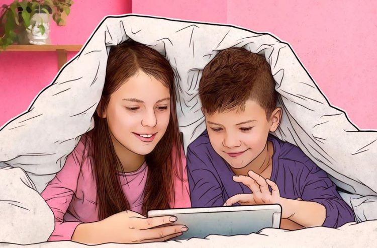 84% phụ huynh trên thế giới lo lắng về sự an toàn khi trực tuyến của con mình