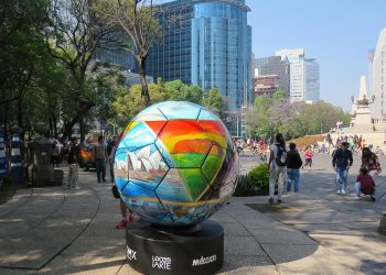 Nghệ thuật bóng khổng lồ World Cup 2018