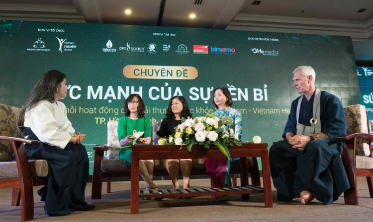 Hội thảo chia sẻ kiến thức “Bảo vệ cột sống, phòng bệnh nan y” - 1