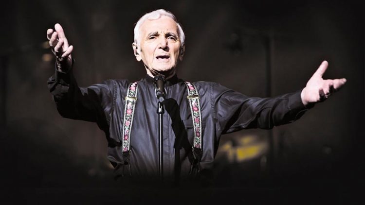 Ca sĩ Charles Aznavour: 72 năm sự nghiệp ca hát với 6 ca khúc bất hủ - 8