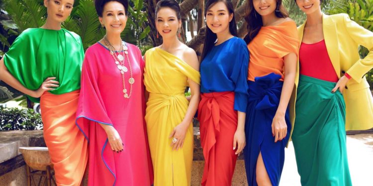 Cách phối trang phục đa sắc của những mỹ nhân V-biz - 3