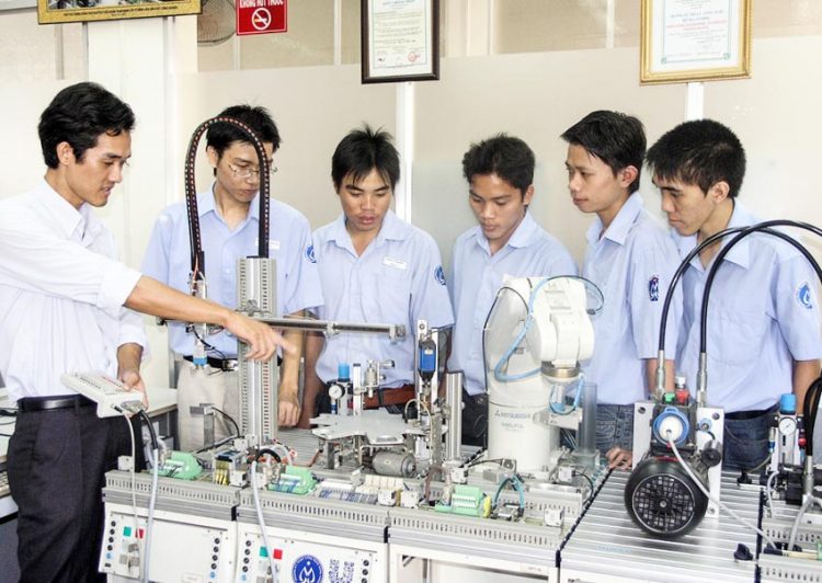 Chất lượng đào tạo nghề ở VN đứng gần chót ASEAN, vì sao? -1