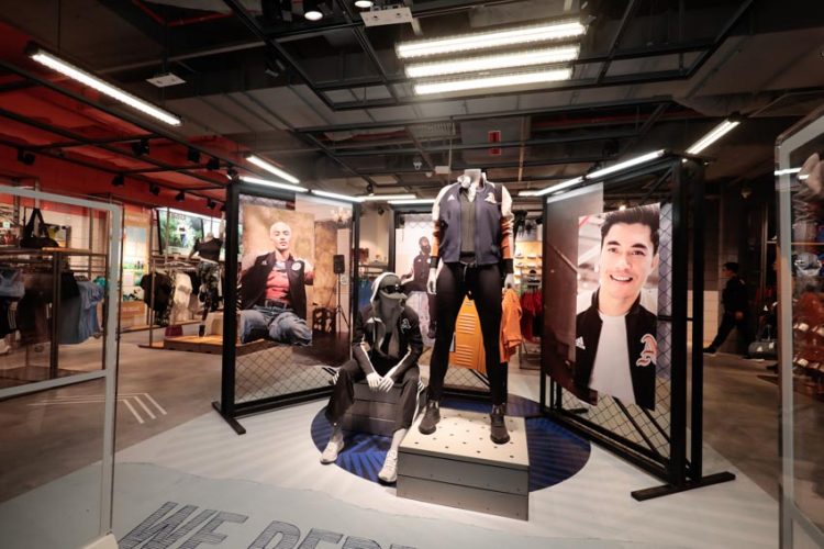 Cửa hàng adidas Saigon Centre mở cửa trở lại - 3