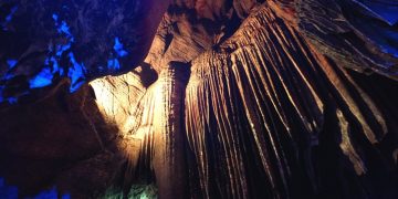 Động Từ Thức, nơi cảnh đẹp gắn liền với huyền thoại