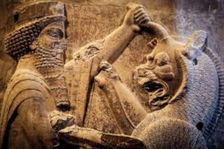 Đức vua Ba Tư toàn năng và kẻ mạo nhận trơ trẽn - 2