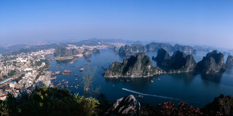 Dưới ống kính Dương Minh Long - 2