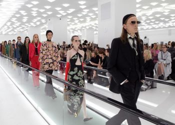 GUCCI - cam kết trung tính khí thải Carbon! - 2