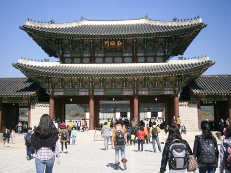 Hàn Quốc miễn lệ phí xin visa ngắn hạn cho công dân Việt Nam