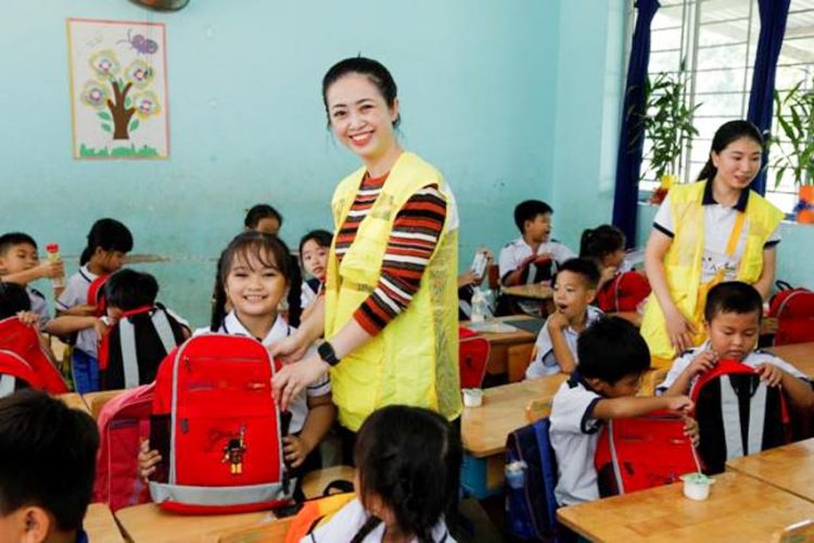 Hơn 1.000 học sinh nhận quà trong “Ngày Thiện nguyện CapitaLand” - 2