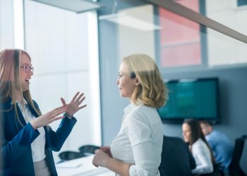 Khi nào cần mặc áo cà sa? - Một mẹo nhỏ trong cách cư xử - 1