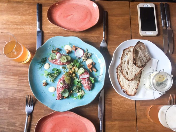 Miếng ăn, miếng nhục - 2