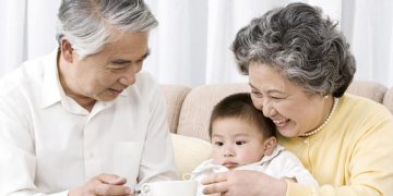Nước nguồn xuôi mãi - Một đời vì con vì cháu - 1