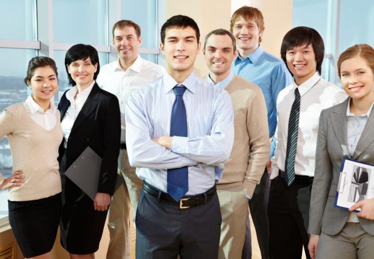 nhân viên luôn tán thành các ý kiến của cấp trên -1