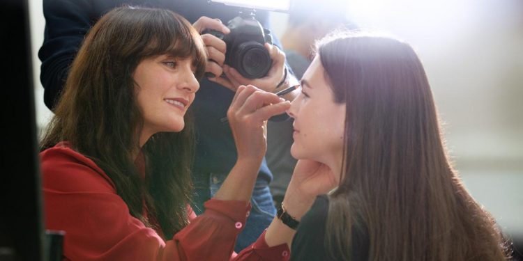 Trò chuyện với Lucia Pica về phong cách trang điểm trong BST Chanel RTW Xuân - Hè 2020 - 10