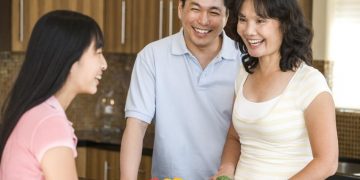 Phụ nữ đẹp hơn ở tuổi trung niên - 1