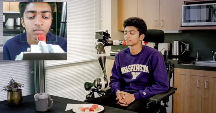 Robot trợ giúp người mất tay hay chân - 1