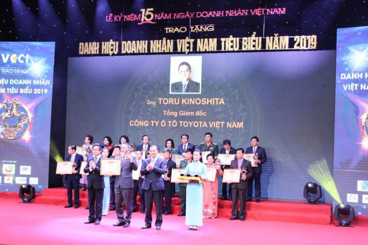 Tổng giám đốc Toyota Việt Nam đạt danh hiệu “Doanh nhân Việt Nam tiêu biểu năm 2019” - 3
