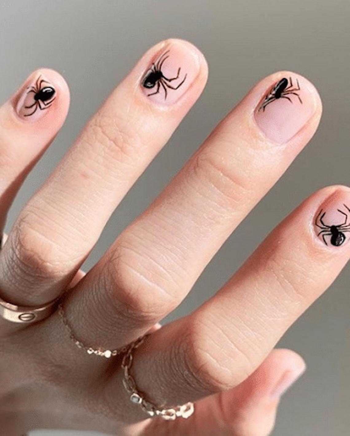 10 mẫu nails vui nhộn chủ đề Halloween - Làm đẹp - Việt Giải Trí