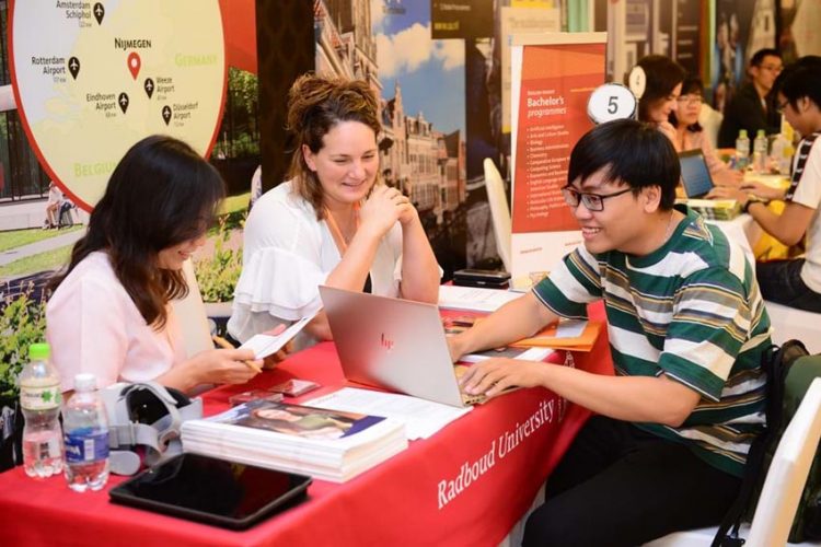 Săn học bổng du học Hà Lan lên tới 600 ngàn Euro tại triển lãm Dutch Placement Day