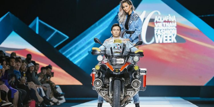 Tuần lễ Thời trang Quốc tế Việt Nam Thu Đông 2019 chính thức mở màn - 1