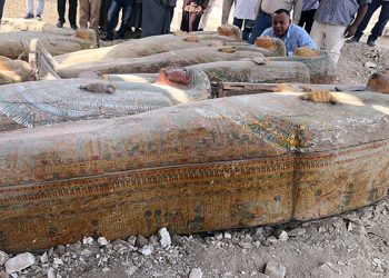 Phát hiện loạt xác ướp 3.000 năm tuổi nguyên vẹn đến kinh ngạc - 01