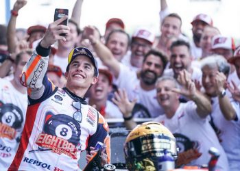 Tay đua Marc Marquez vô địch giải đấu FIM*1 MotoGP lần thứ tư liên tiếp - 14