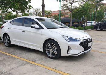 Hyundai Elantra Sport 2019: "chất" thể thao từ Hàn Quốc - 3