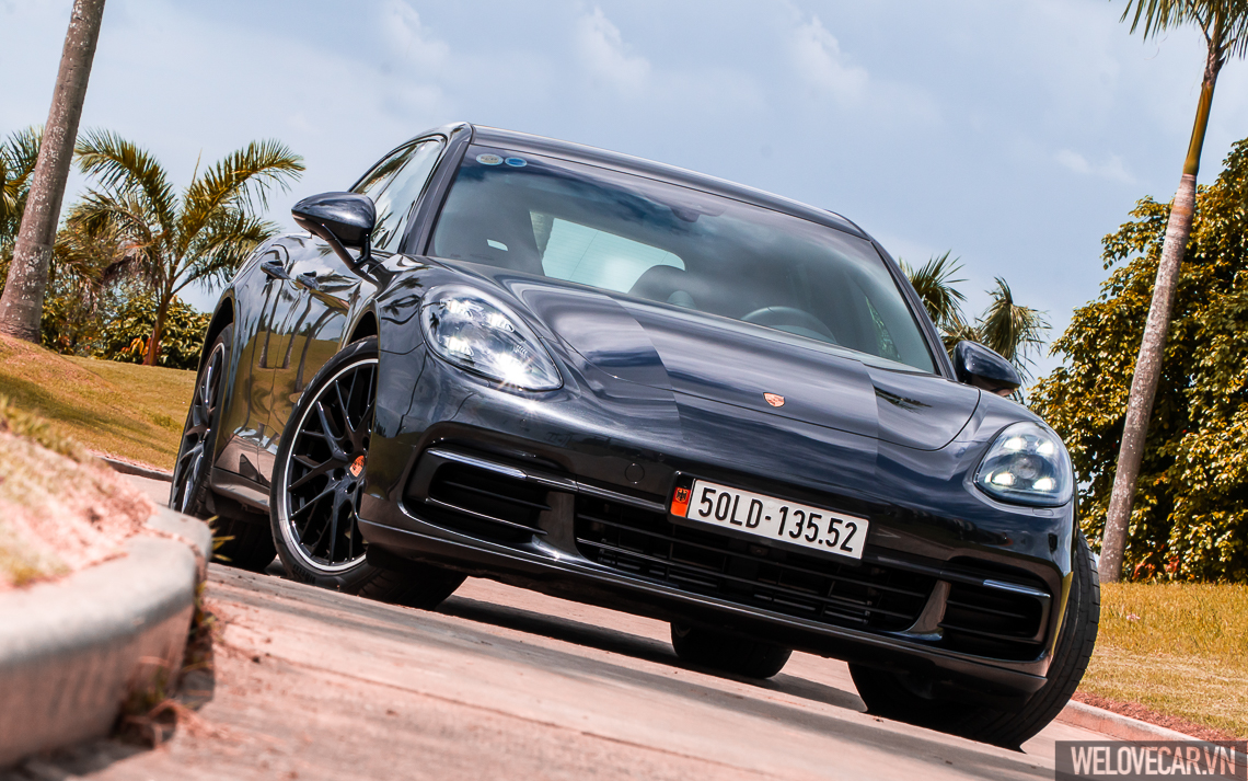 Porsche Panamera 4 Sport Turismo - 36