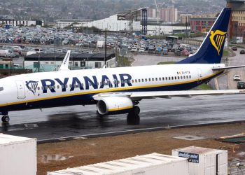 Hãng hàng không Ryanair phát hiện vết nứt trên một số máy bay Boeing 737NG-1