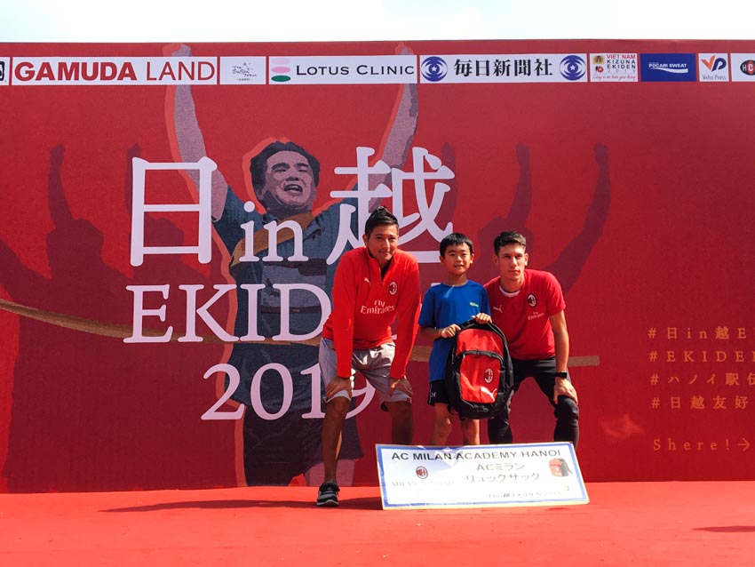 Hàng trăm người tham dự giải chạy Ekiden “Nhật Bản trong lòng Việt Nam” năm 2019 -4