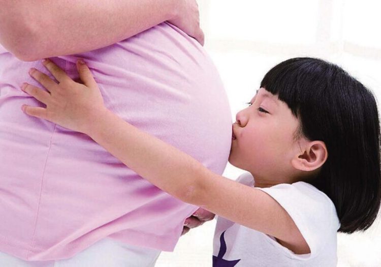 Khi đứa con thứ hai chào đời-1
