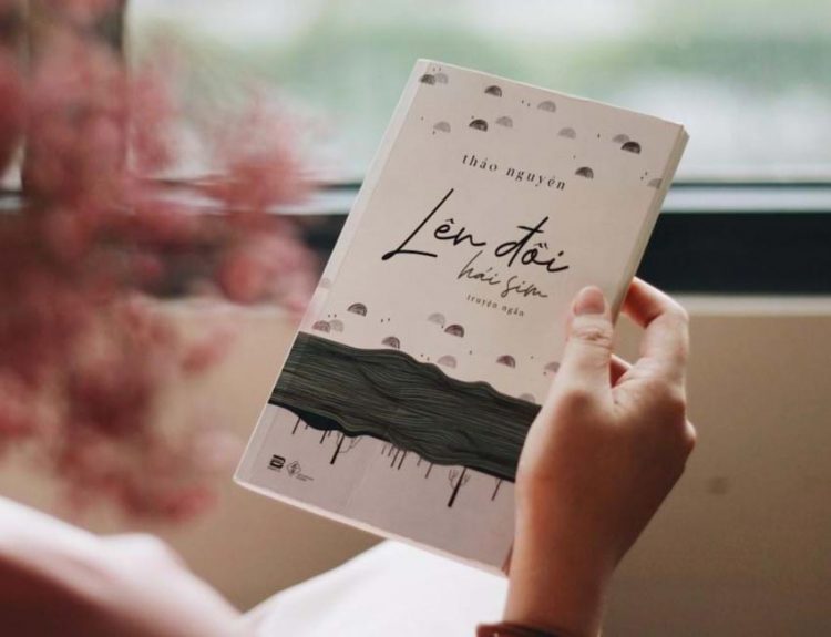 Lên đồi hái sim là tập truyện ngắn đầu tay của Thảo Nguyên -2