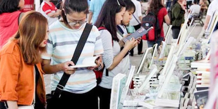 "Giao lưu giới thiệu tác phẩm "Biến thể" và Lễ trao giải cuộc thi "Ảnh bìa chill phết" -6