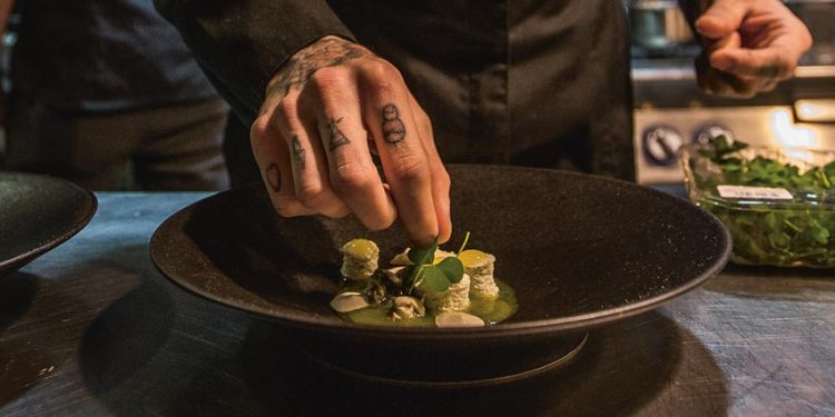 Trải nghiệm ẩm thực và nghệ thuật cùng đầu bếp sao Michelin Guillaume Sanchez -5