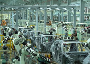 Robot hàn tại nhà máy Thaco - Anh T.C