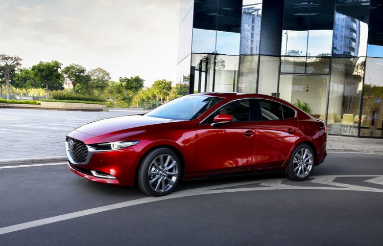 Khám phá vẻ đẹp "Car As Art" của Mazda3 sedan mới vừa ra mắt tại Việt Nam