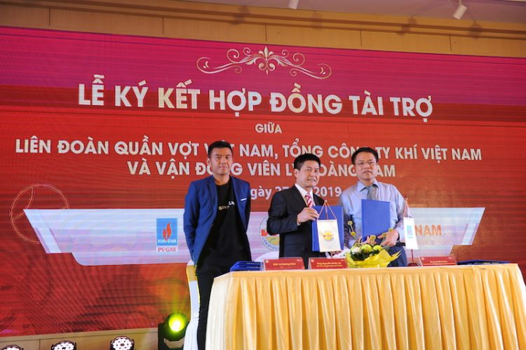 Vietravel Airlines tài trợ cho Liên đoàn Quần vợt Việt Nam -`