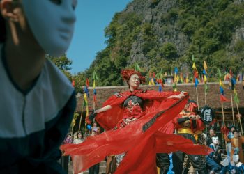 Hoàng Thùy Linh phát hành MV Duyên Âm - 6