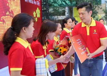 SABECO tặng 1.000 vé máy bay và 1.000 vé xe khách cho người lao động về nhà ăn tết - 5