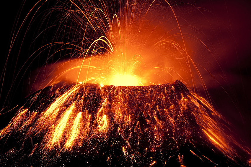 Siêu núi lửa: Muốn trải nghiệm cảm giác mới lạ và khám phá những điều bí ẩn của địa chất, hãy cùng xem những hình ảnh về siêu núi lửa, nơi có phong cảnh hùng vĩ và đồng thời rất nguy hiểm. Đây sẽ là một trải nghiệm thú vị và đầy kinh ngạc cho bạn.