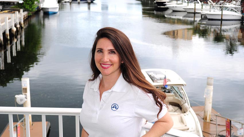 Bỏ việc để khởi nghiệp, nữ doanh nhân xây dựng "Uber du thuyền" lớn nhất tại Mỹ-2